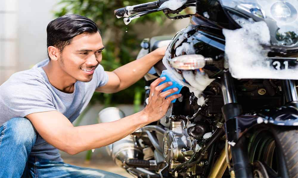 How to Deep Clean a Motorcycle